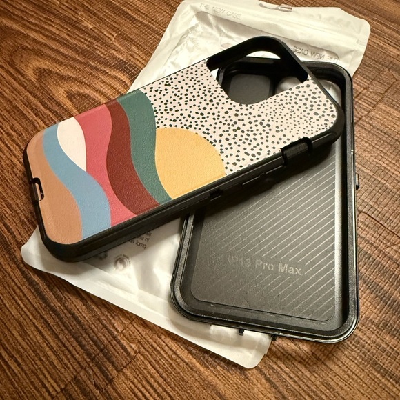 iPhone 13 Pro Max Case - Picture 3 of 3